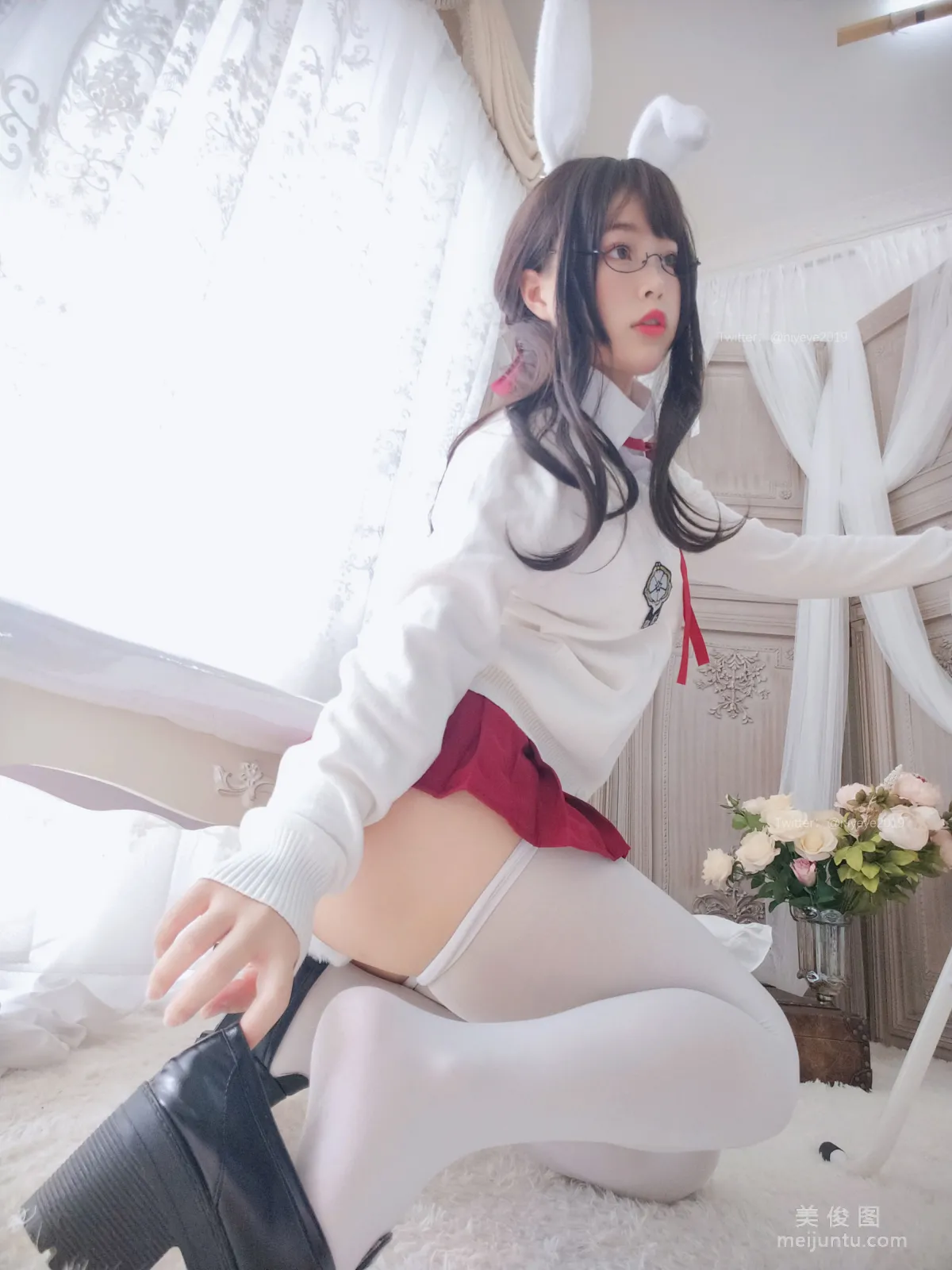 [网红COSER] 萌系小姐姐-白烨- - 发情期 写真集17