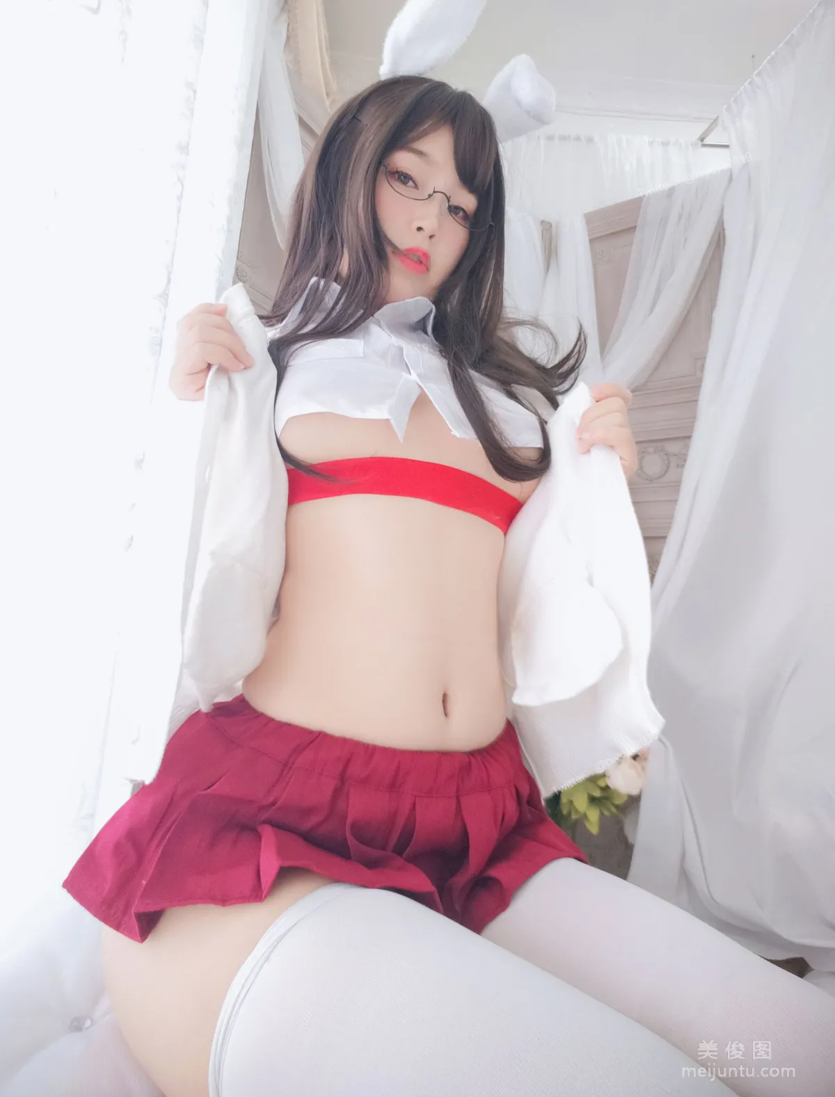 [网红COSER] 萌系小姐姐-白烨- - 发情期 写真集44