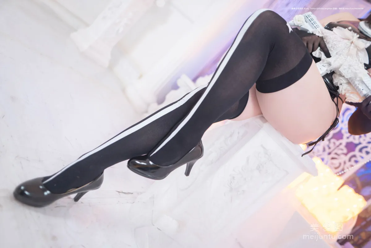 [网红COSER] 皮皮奶可可爱了啦 - 系带修女 写真集29