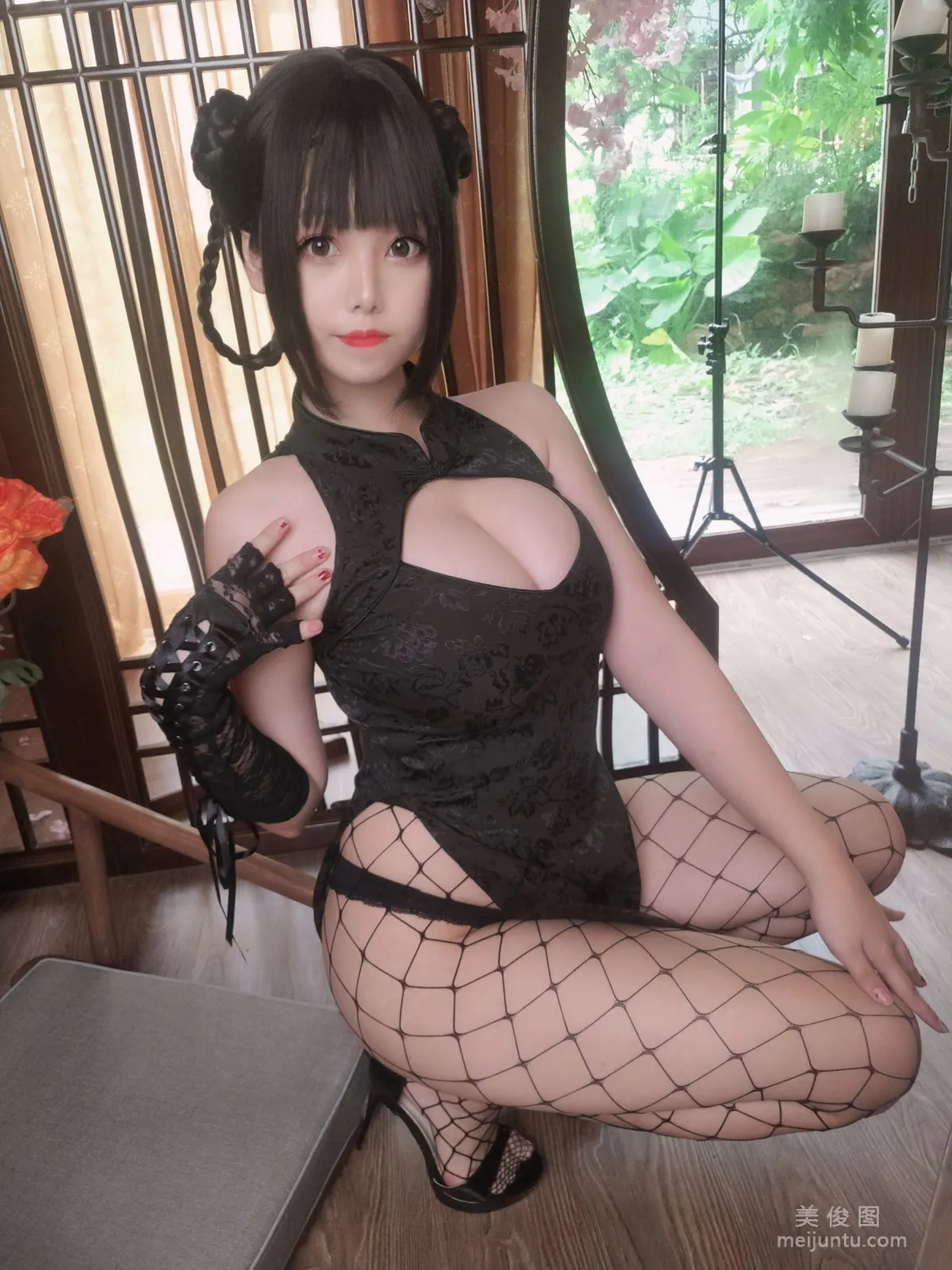 [网红COSER] 萌系小姐姐蜜汁猫裘 - 皮衣舞娘 写真集25