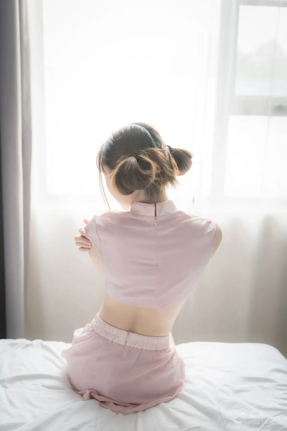 [网红COSER] Kitaro_绮太郎 - 粉色团子 写真集29
