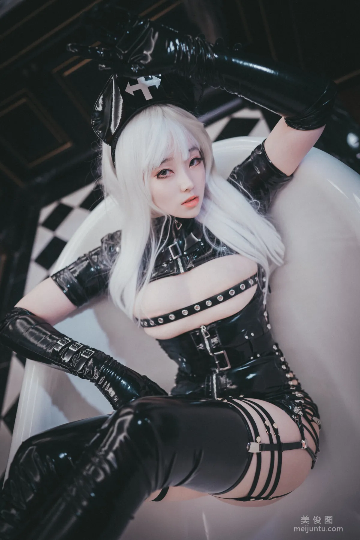 [网红COSER] 韩国妹子BamBi - Poisonous nurse 写真集44