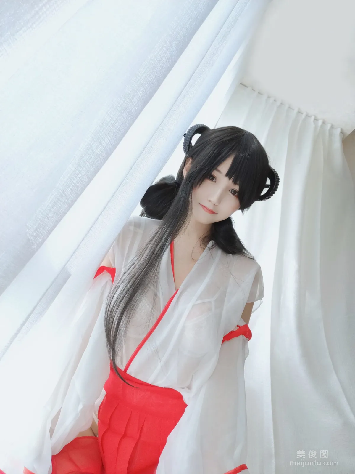 [网红COSER] 动漫博主小仓千代w - 巫女 写真集19