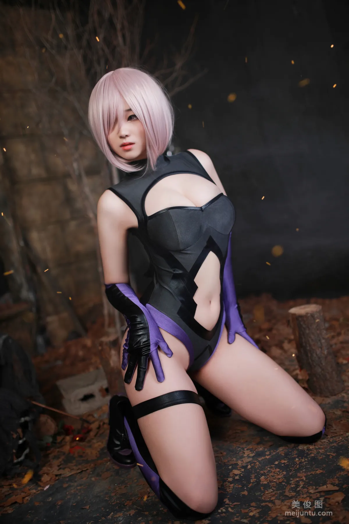 韩国妹子BamBi 《Fate_Grand Order - Mash Kyrielight (Shielder)》 写真集13