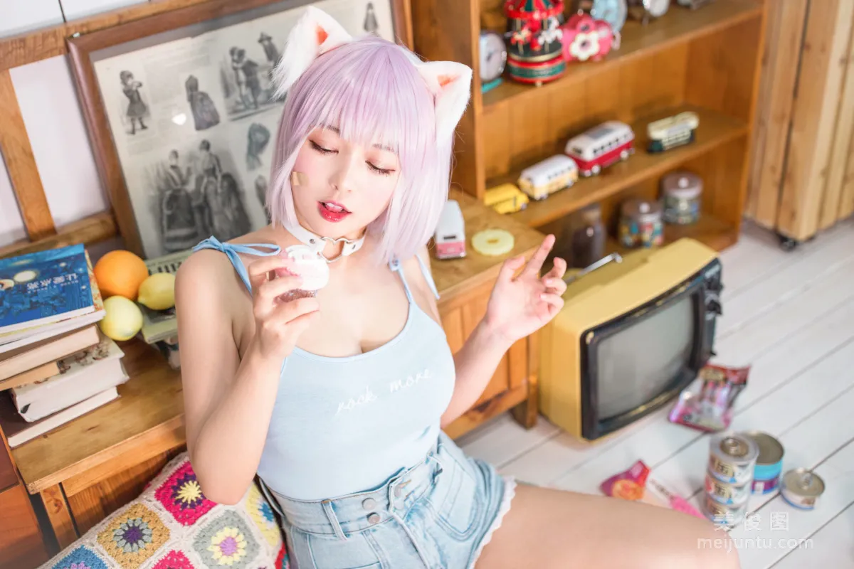 [网红COSER] 黑猫猫OvO - 养猫小课堂 写真集15