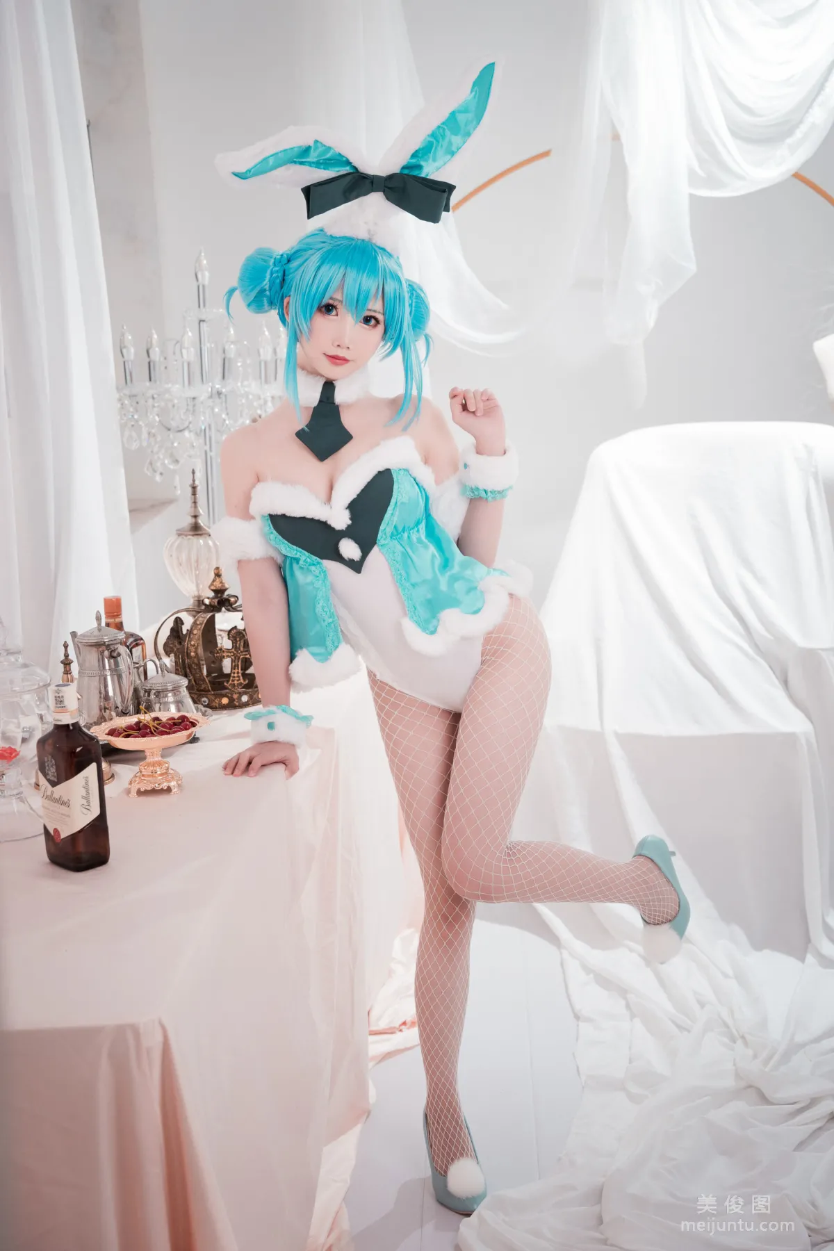 [网红COSER] 面饼仙儿 - 初音兔女郎 写真集5