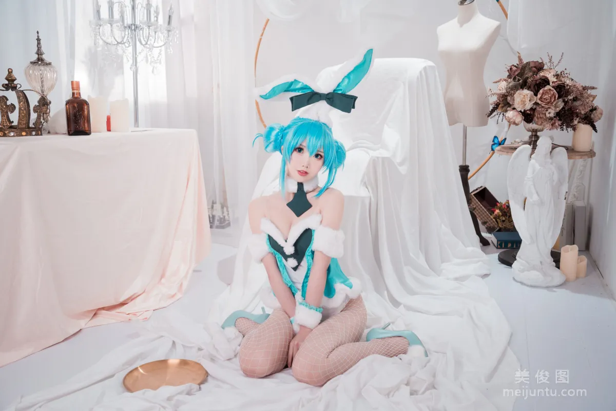 [网红COSER] 面饼仙儿 - 初音兔女郎 写真集2