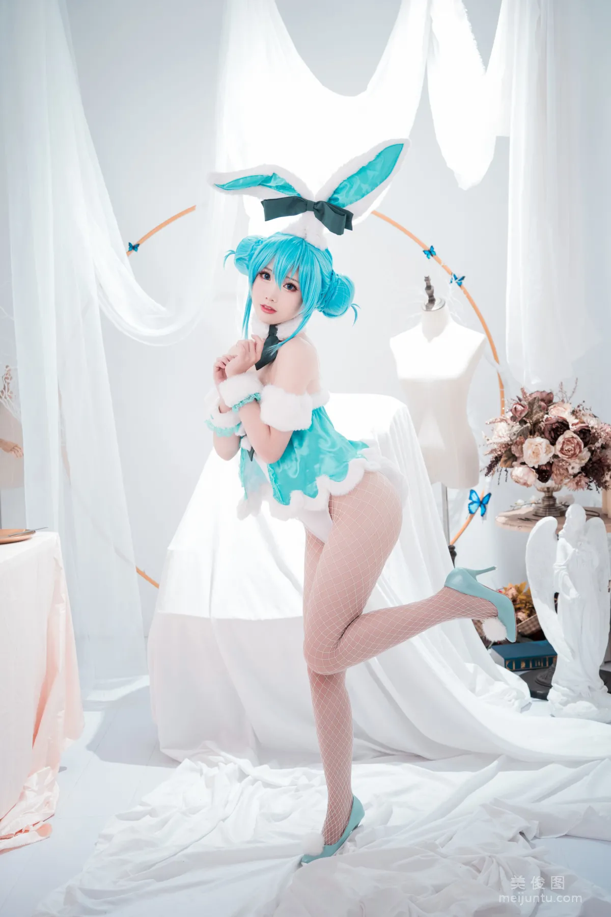 [网红COSER] 面饼仙儿 - 初音兔女郎 写真集9