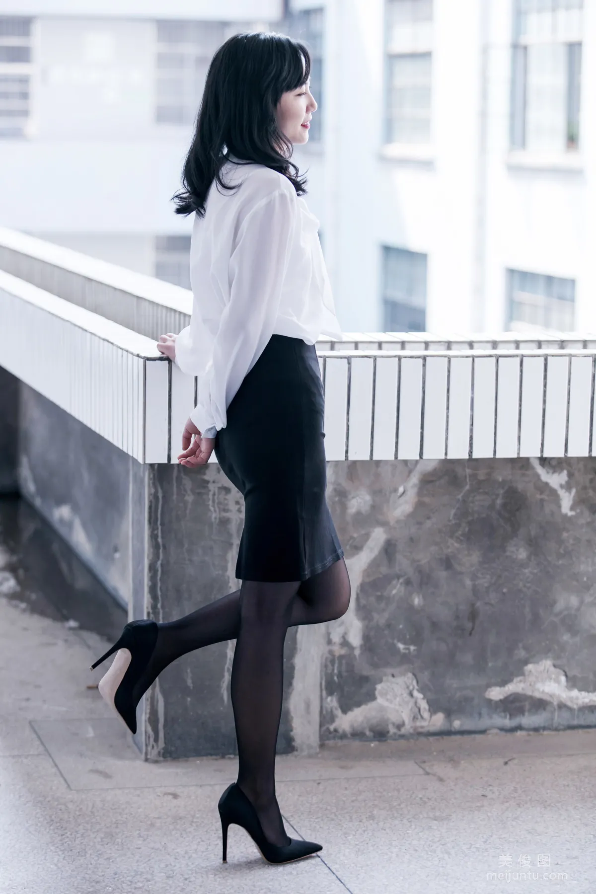 [奈丝] NO.087 小啊刀 - 通勤Office Lady19