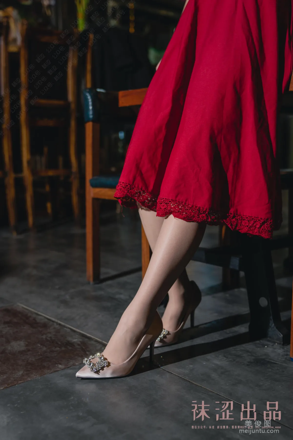 [袜涩] VOL.057 暖暖 - 红色长裙7