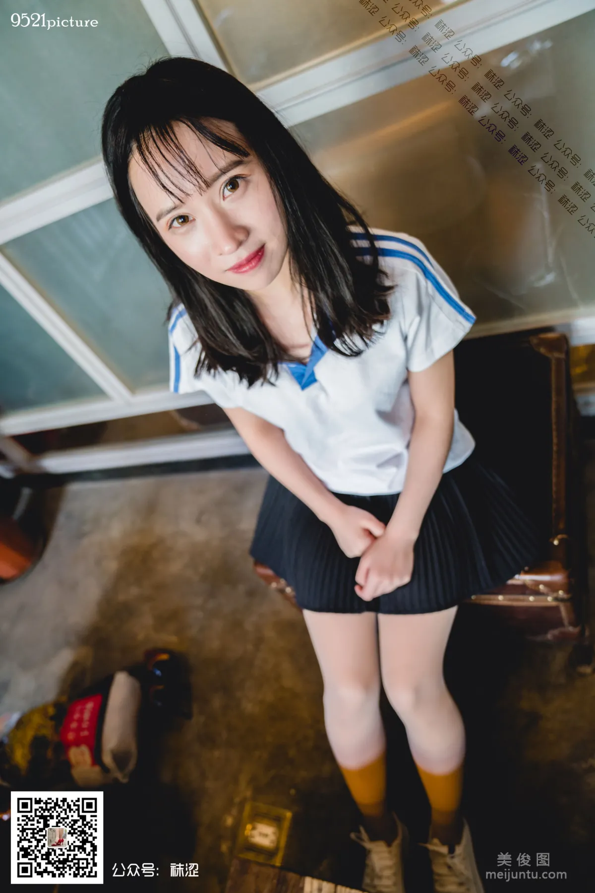 [袜涩] VOL.030 Amanda - 学生制服42