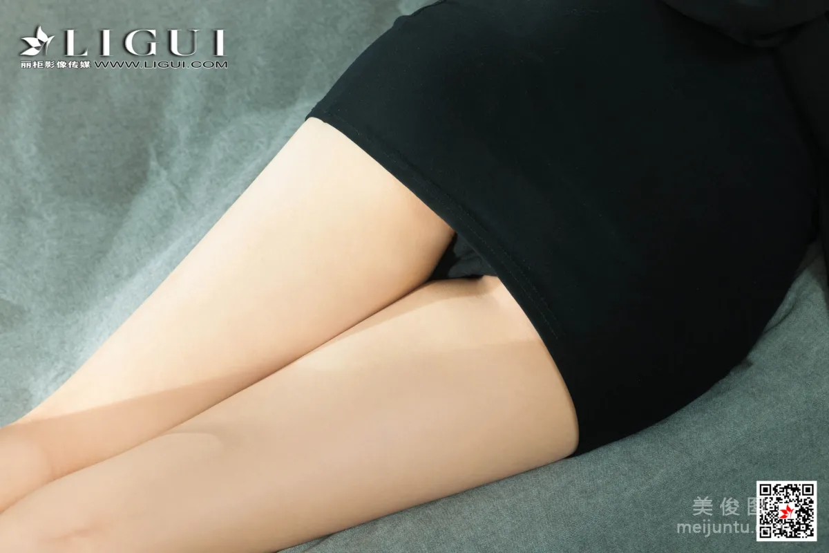 [丽柜Ligui] Model 李同学 - 黑丝OL美腿玉足65