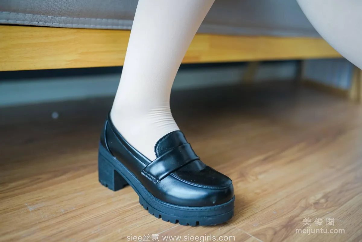 [丝意SIEE] No.472 文文 - 小皮鞋学生装，厚肉丝5