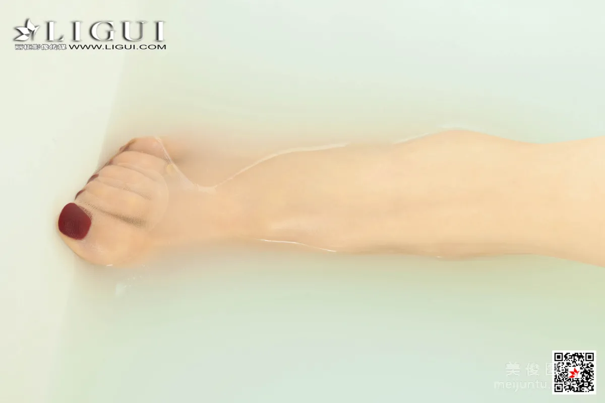 [丽柜Ligui] Model 凉儿 - 浴缸网袜丝足魅惑87