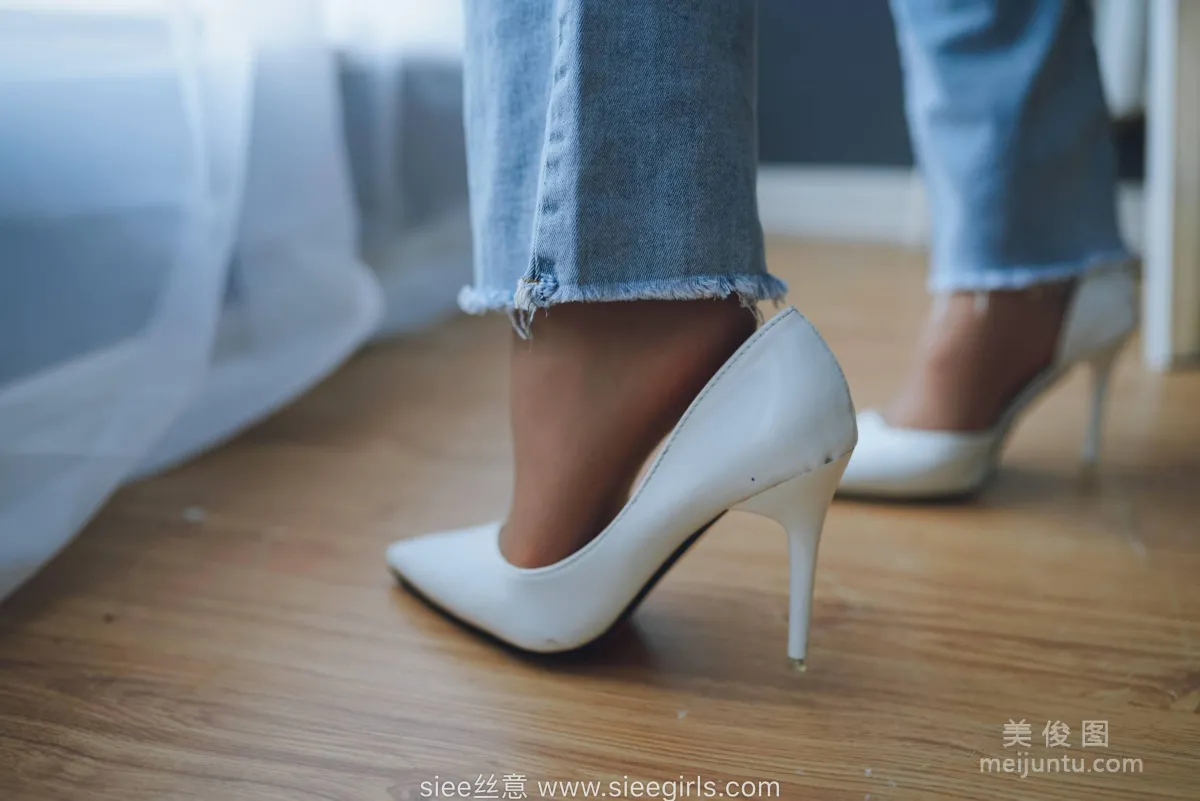 [丝意SIEE] No.471 文文 - 白色高跟鞋，裤里丝4