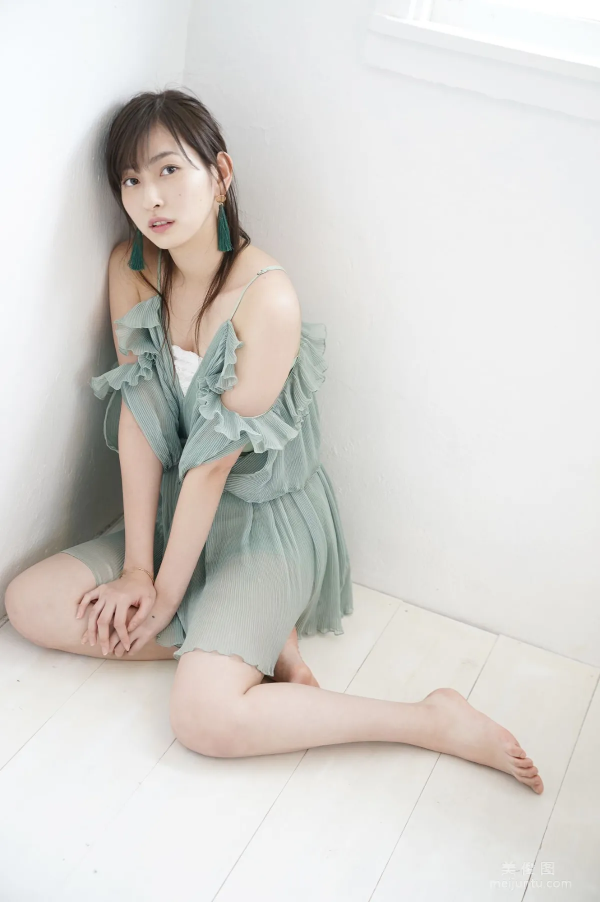 [Hello! Project Digital Books] No.198 植村あかり Akari Uemura 43