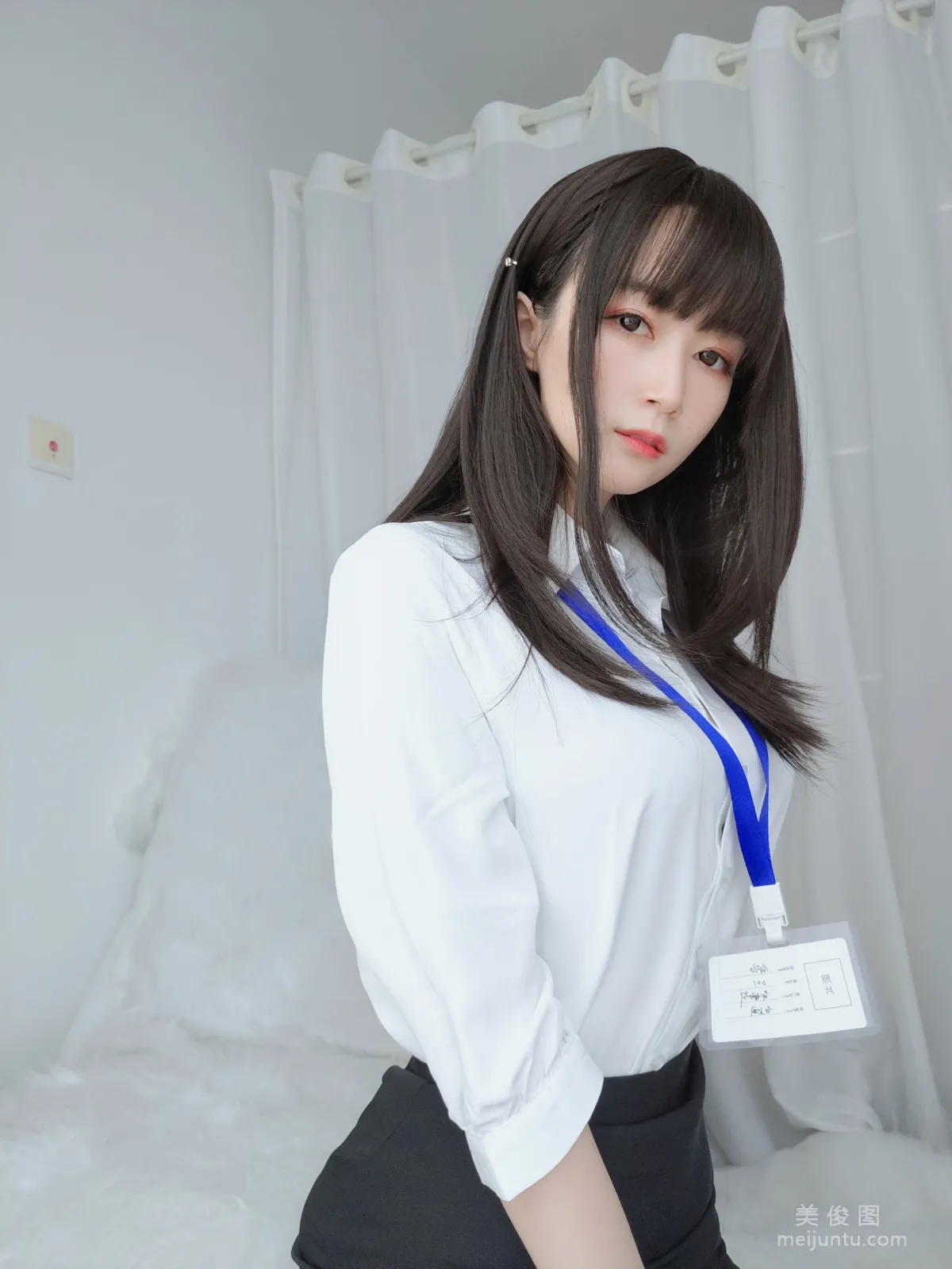 [Cosplay] Coser小姐姐白银 - 制服  写真套图22