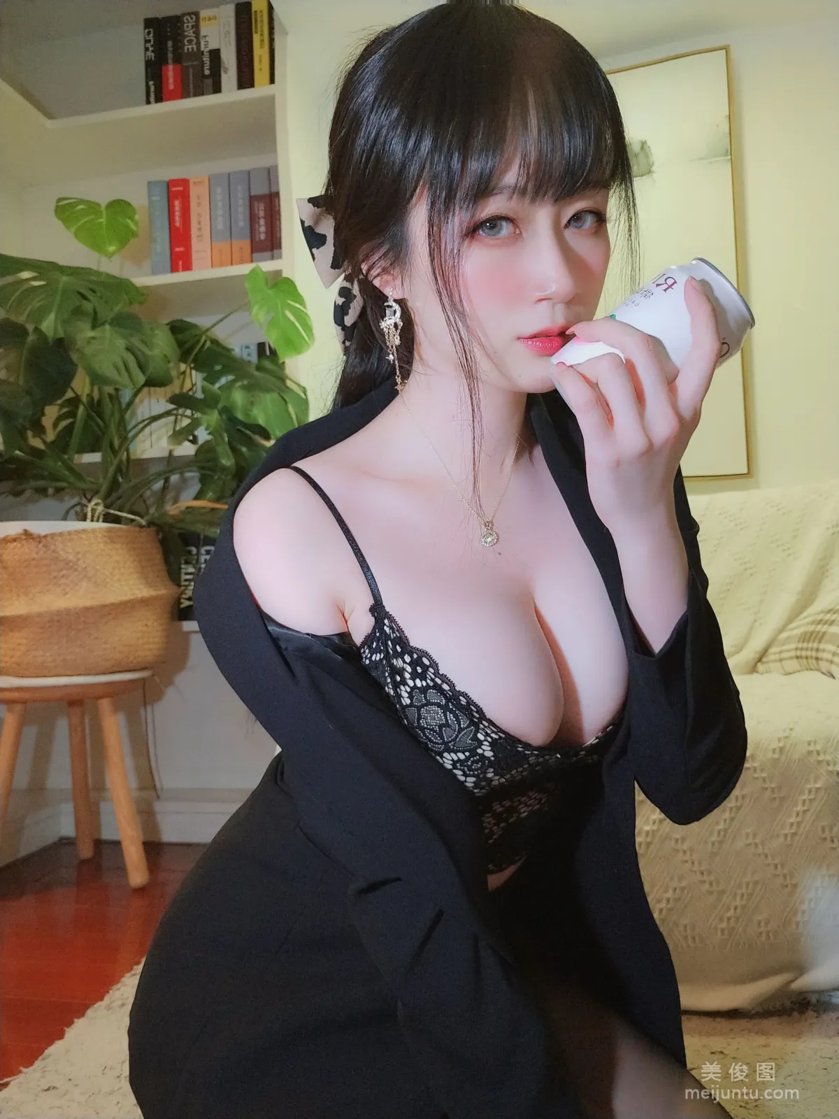 [Cosplay] Coser小姐姐白银81 - 西服42