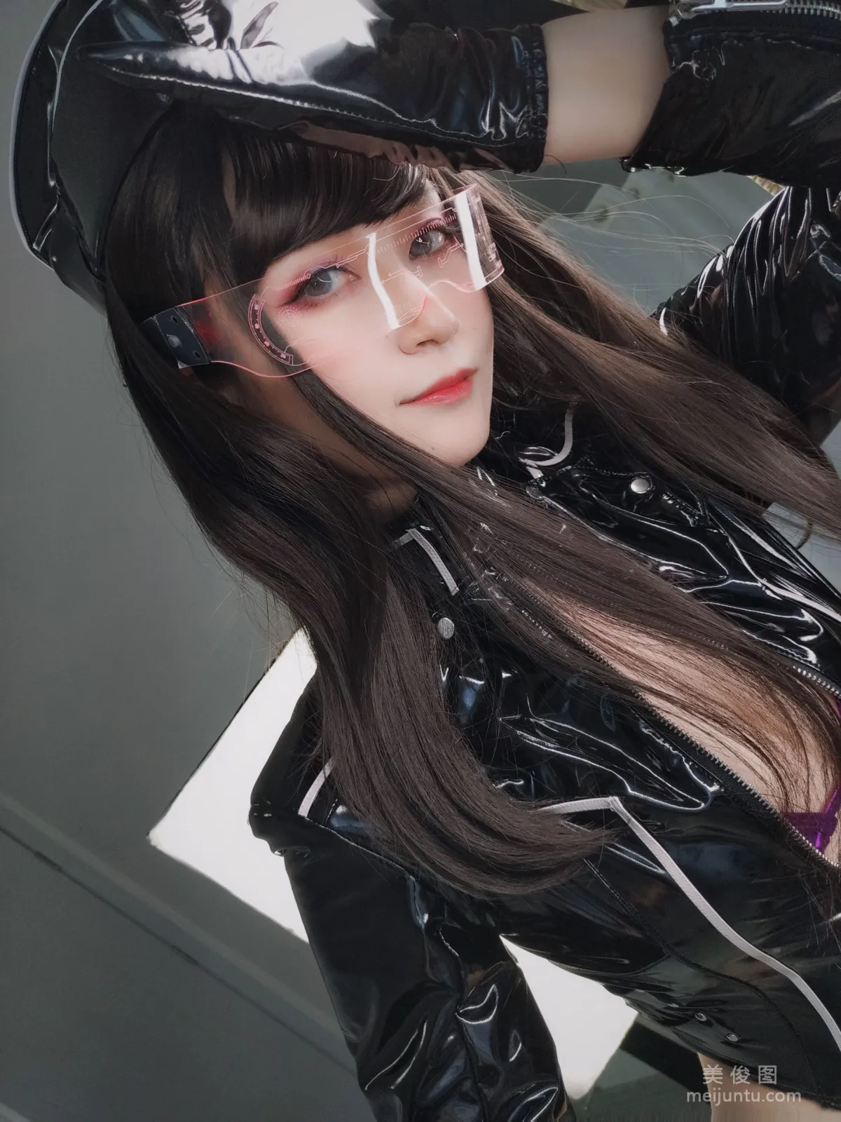 [Cosplay] Coser小姐姐白银 - 通讯官 写真套图73