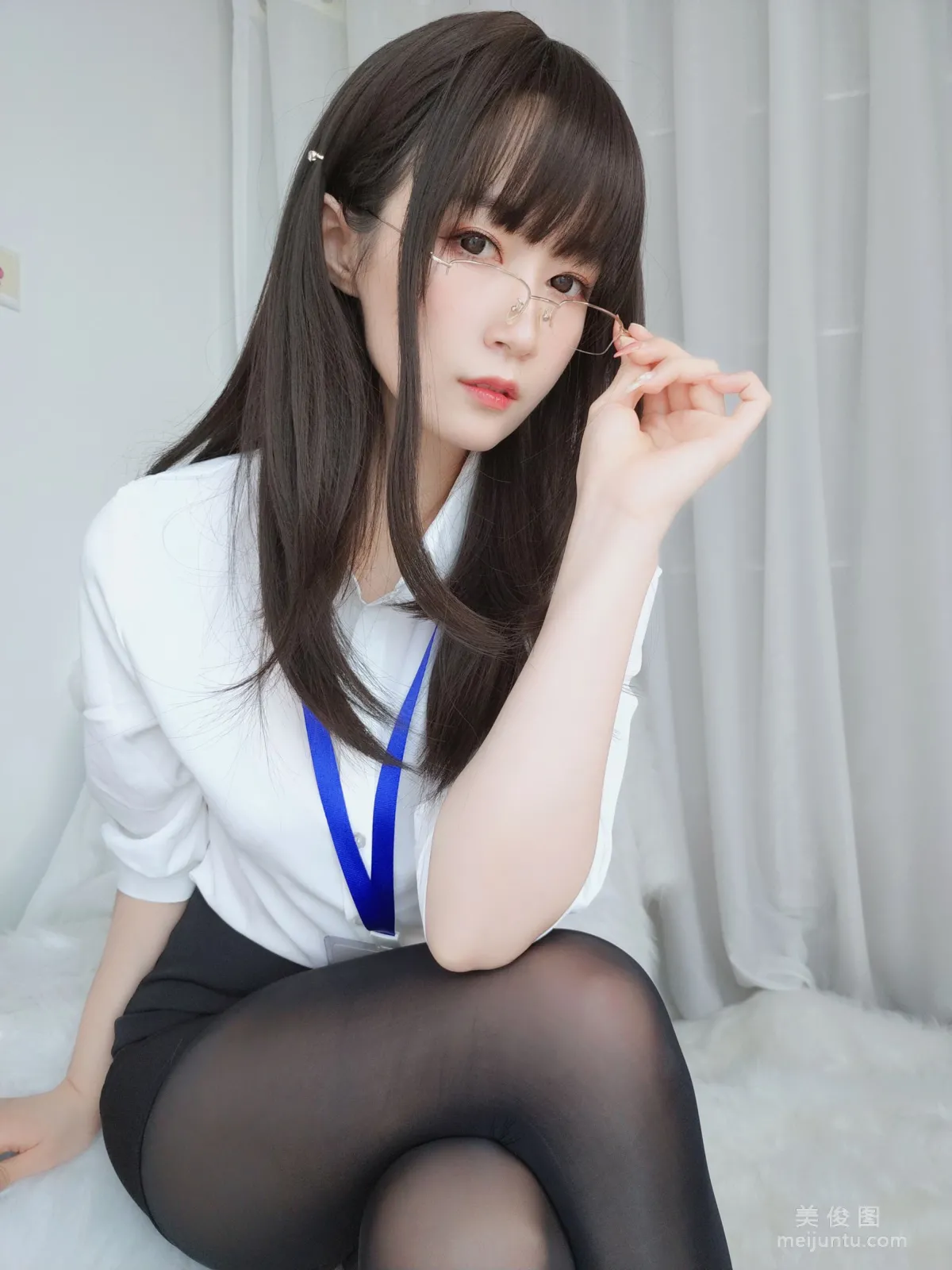 [Cosplay] Coser小姐姐白银 - 制服  写真套图32