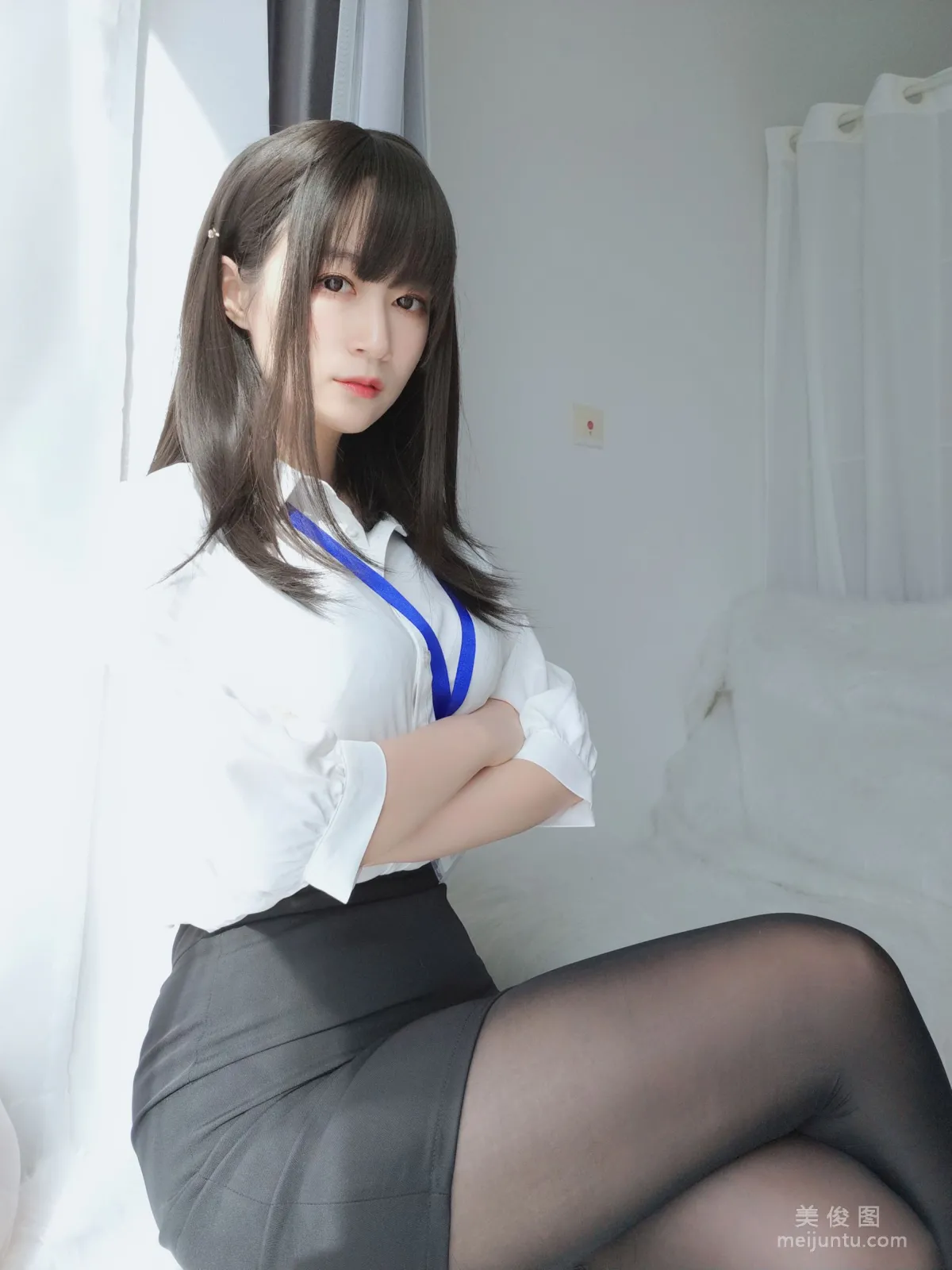 [Cosplay] Coser小姐姐白银 - 制服  写真套图6