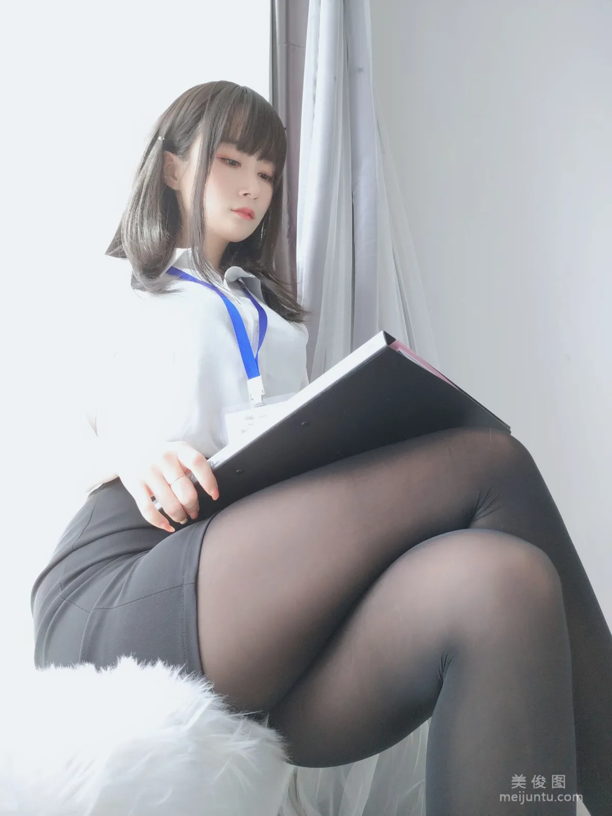 [Cosplay] Coser小姐姐白银 - 制服  写真套图13