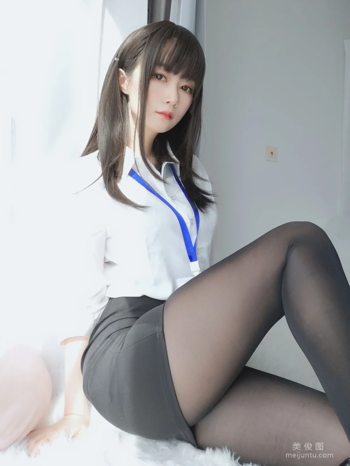 [Cosplay] Coser小姐姐白银 - 制服  写真套图14