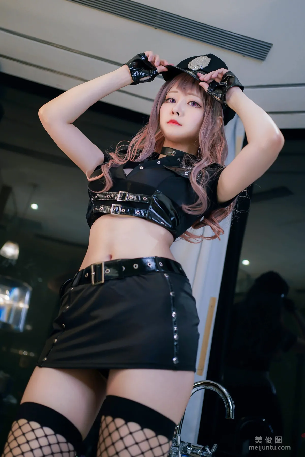 [Cosplay] Arty亞緹 - 女警网袜 写真套图24