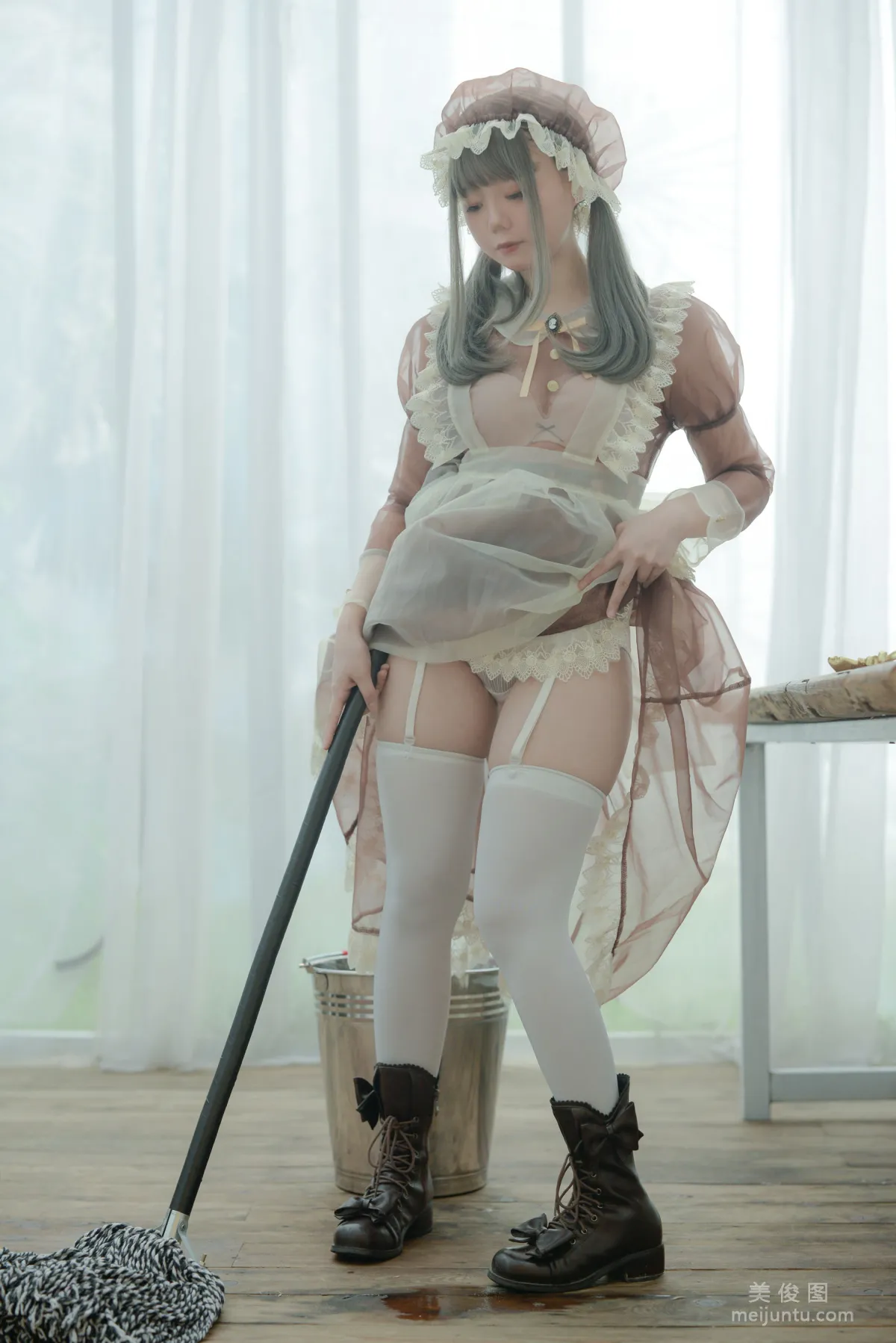 [Cosplay] Vol.17 きょう肉肉 - ～Maid～12