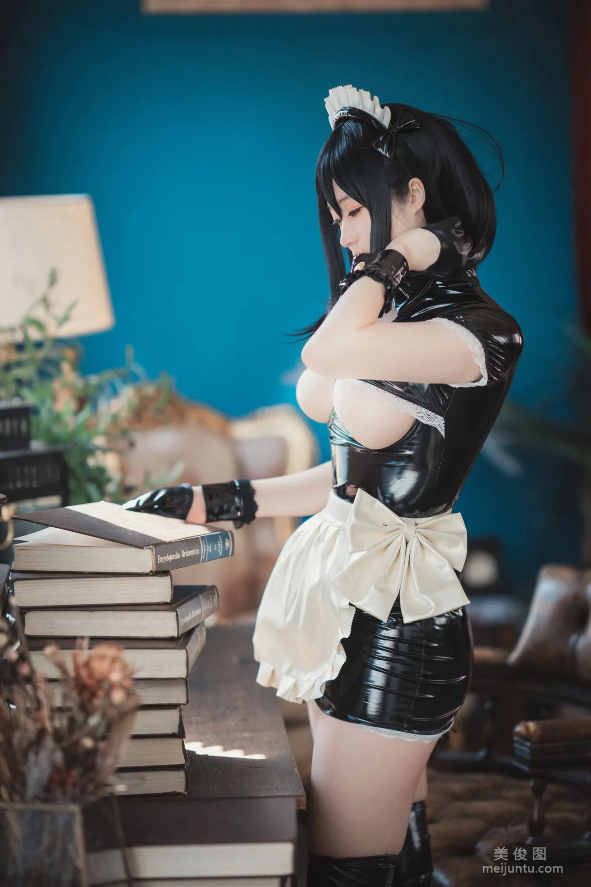 [DJAWA]  BamBi - Femme de Chambre en Latex 写真套图16