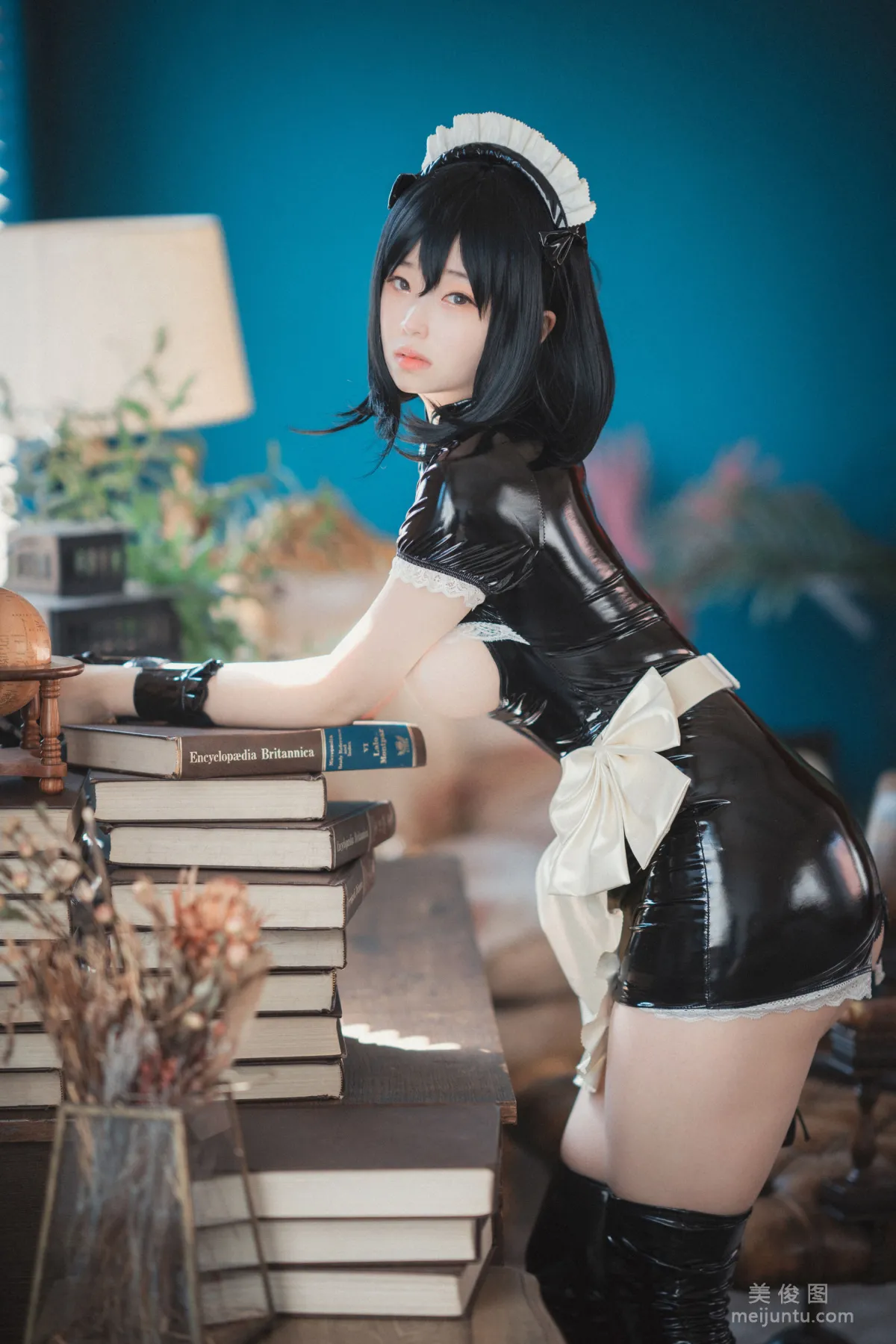 [DJAWA]  BamBi - Femme de Chambre en Latex 写真套图17