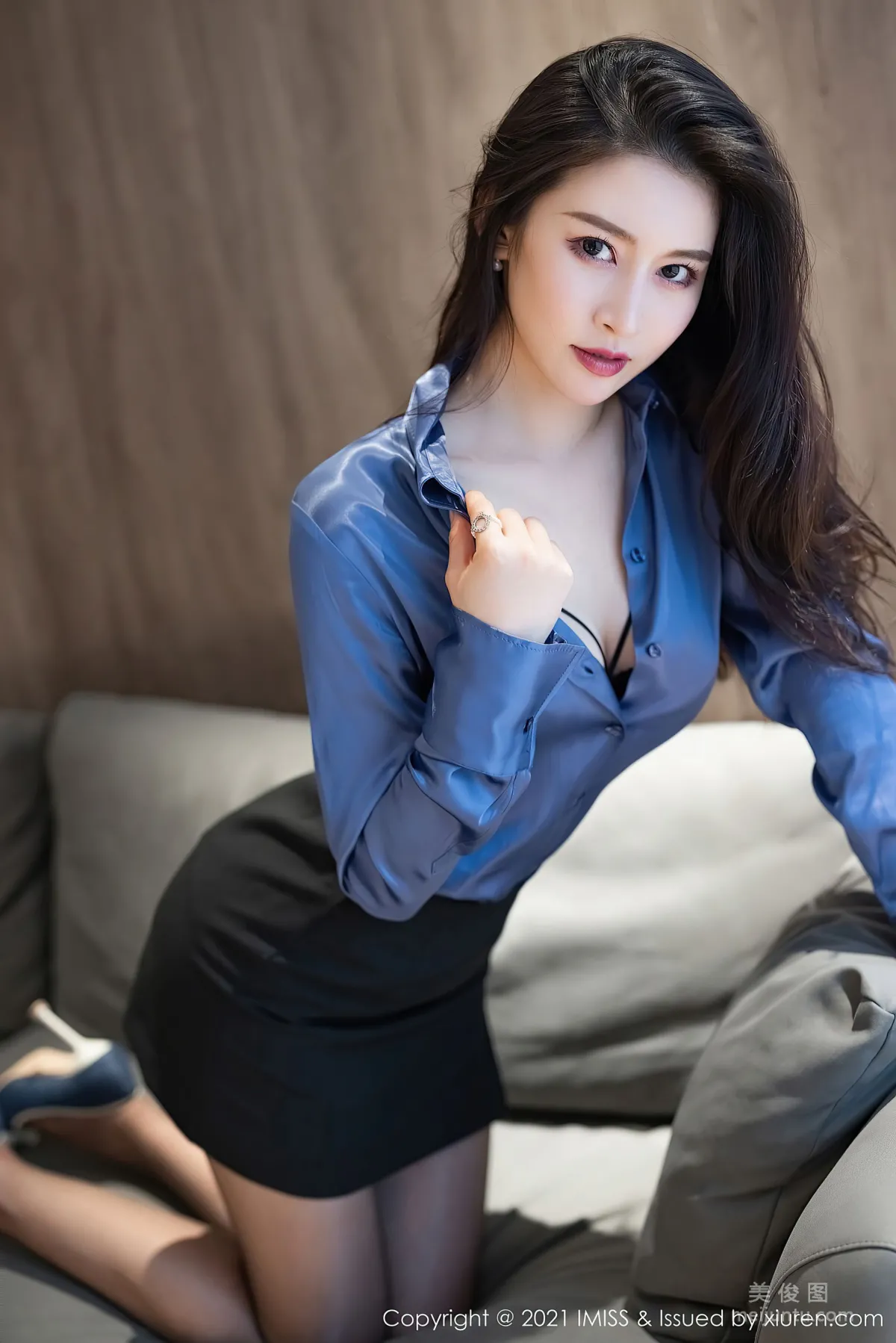 [爱蜜社IMiss] Vol.604 Vanessa - 华丽典雅的职场OL丝袜美腿19