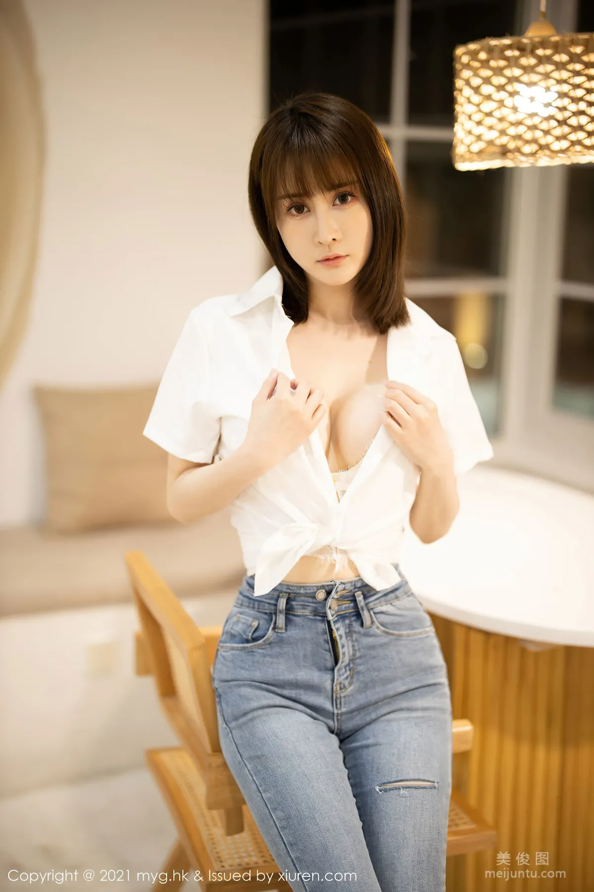 [美媛馆MyGirl] Vol.540 蔡文钰Abby - 经典的白衬衫与直爽牛仔裤32