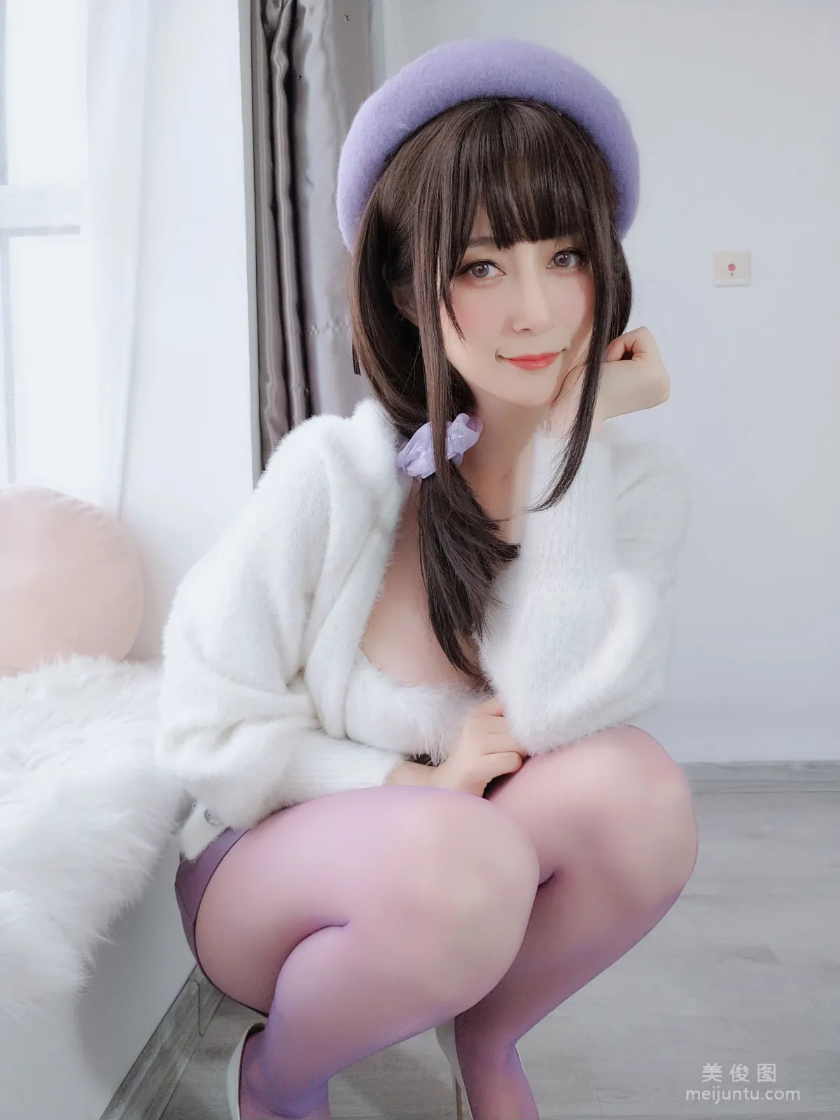 [网红COSER写真] 白银 - 人妻的仙女棒 套图31