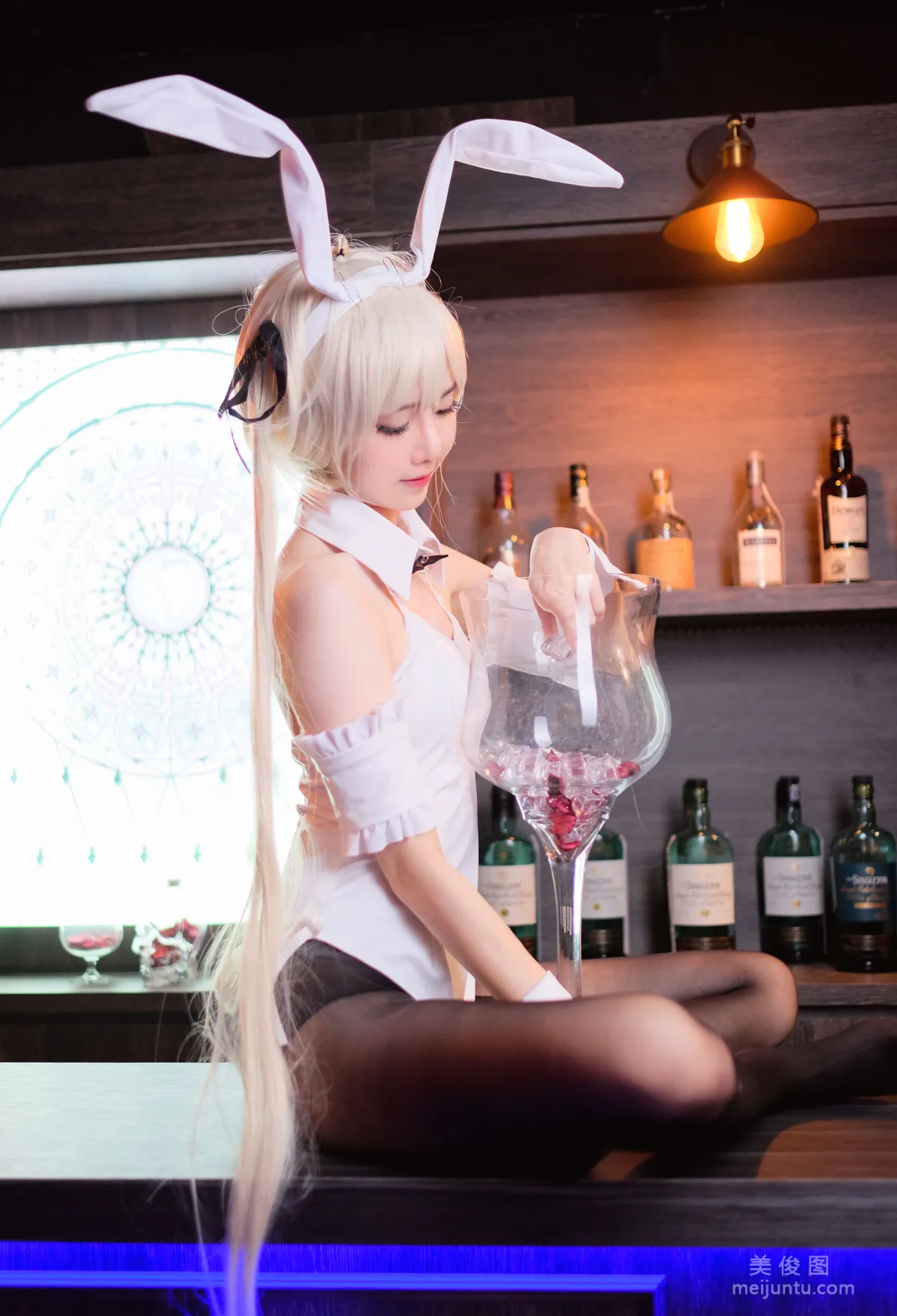 [网红COSER] Sally Dorasnow - Sora Kasugano Bunny Suit  写真套图16