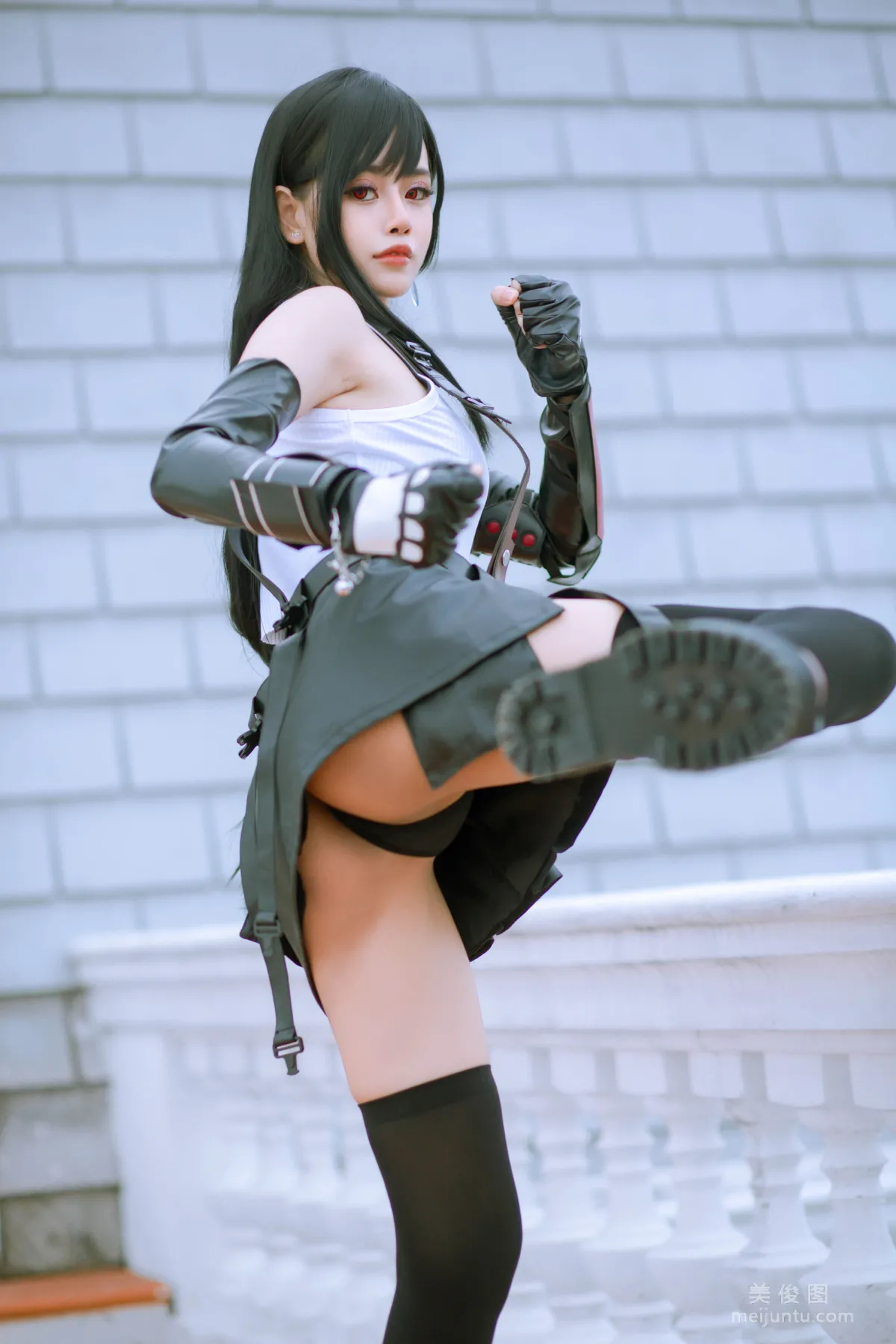 [网红COSER] 日本性感萝莉Byoru - Tifa  写真套图7