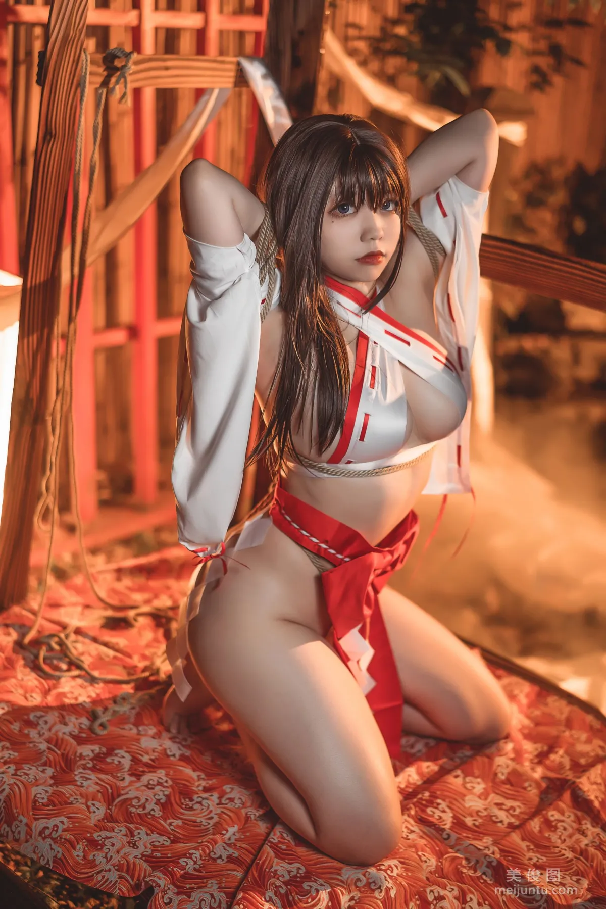 [网红COSER] 啊日日_Ganlory - 绳与巫女4