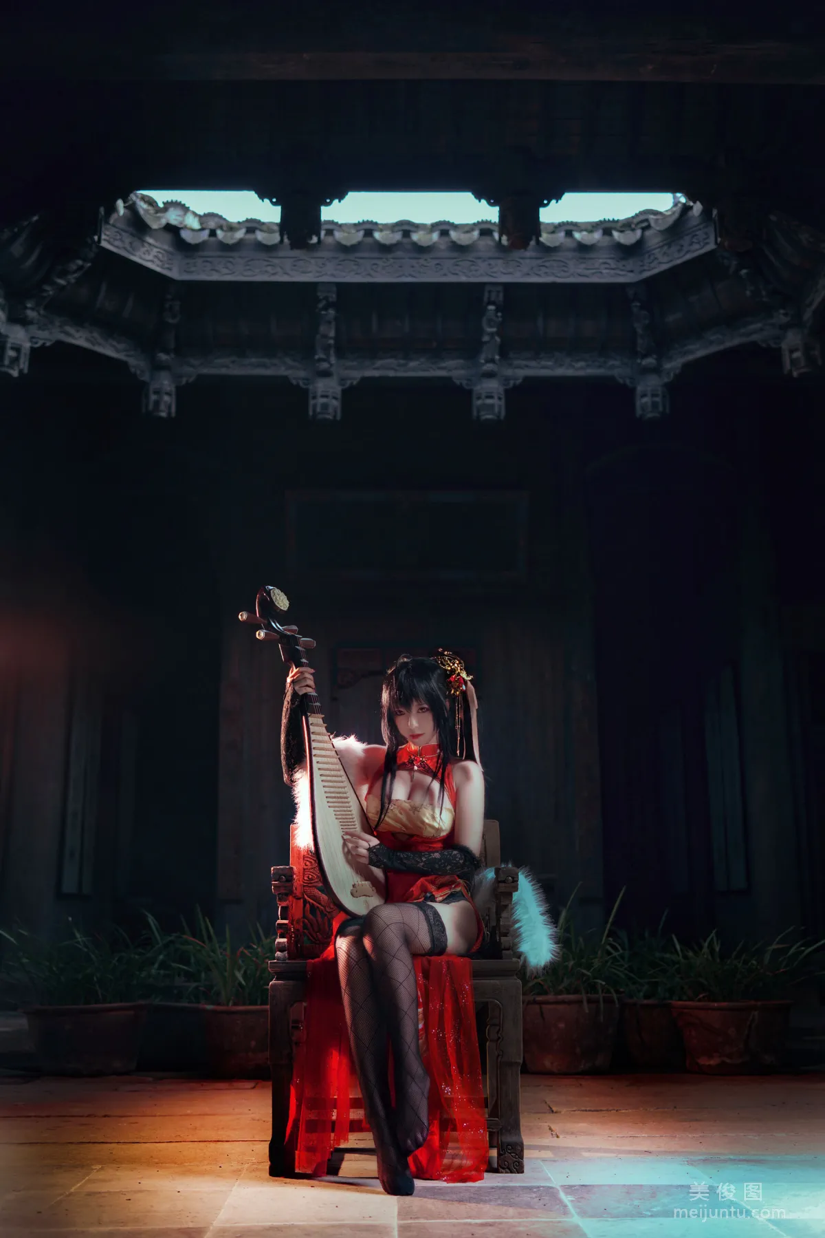 [网红COSER] 半半子 - 大凤旗袍  写真套图4