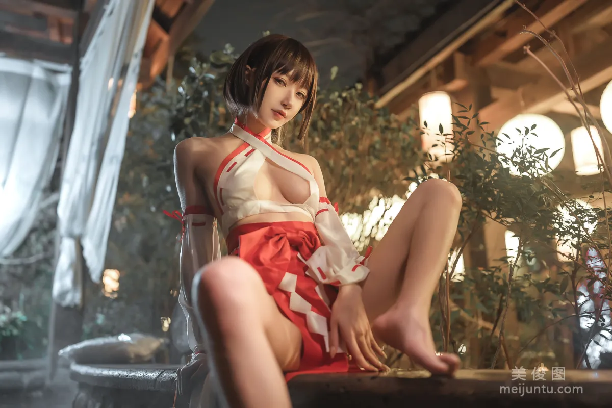 [网红COSER] 动漫博主阿包也是兔娘 - 温泉巫女8