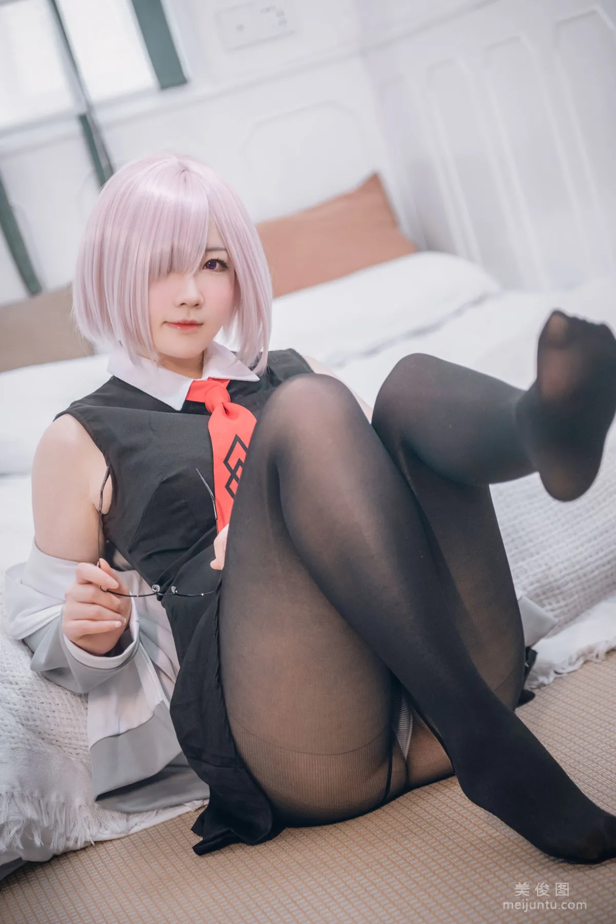 [网红COSER] 微肉感萌妹是本末末 - 玛修常服＆猫咪下着10