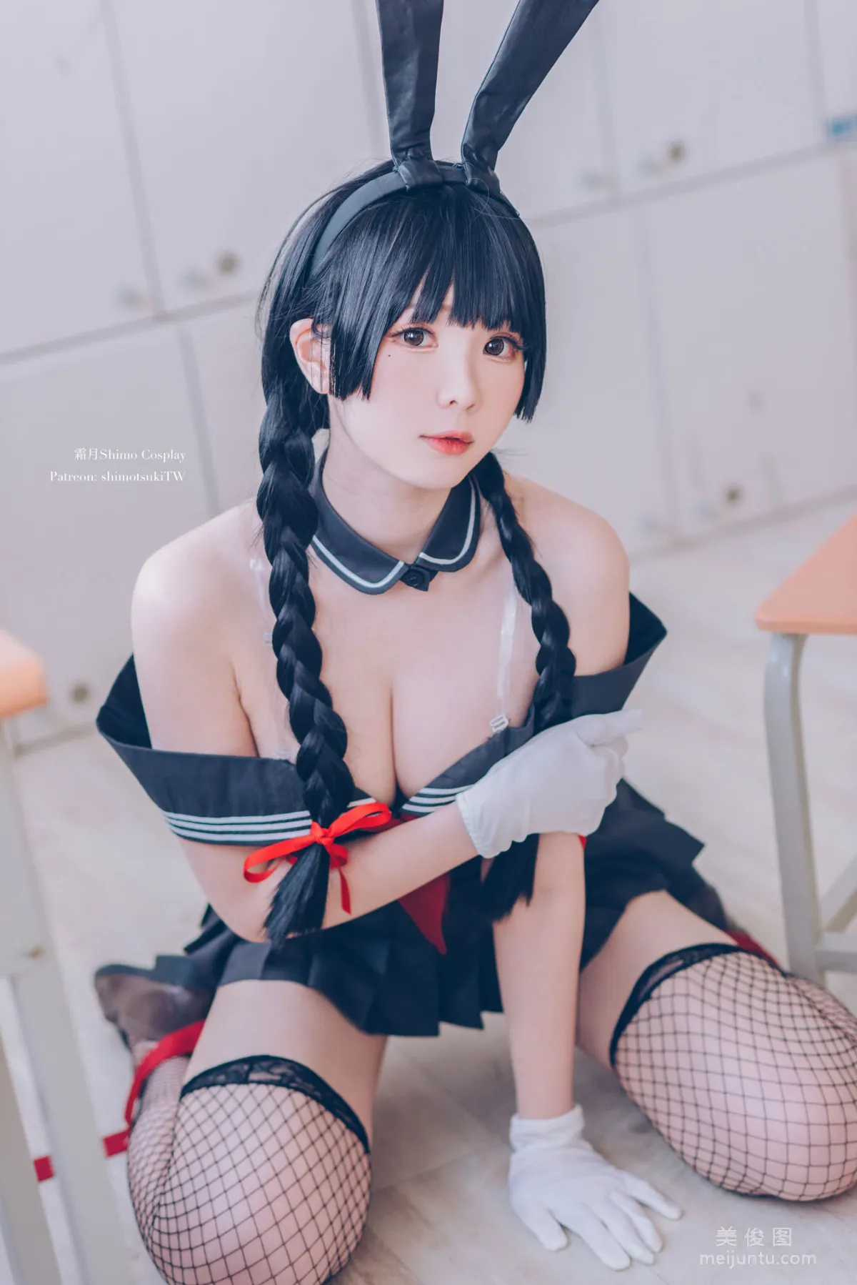 [网红COSER] 微博妹纸霜月shimo - 卯月桃子 水手服兔女郎17