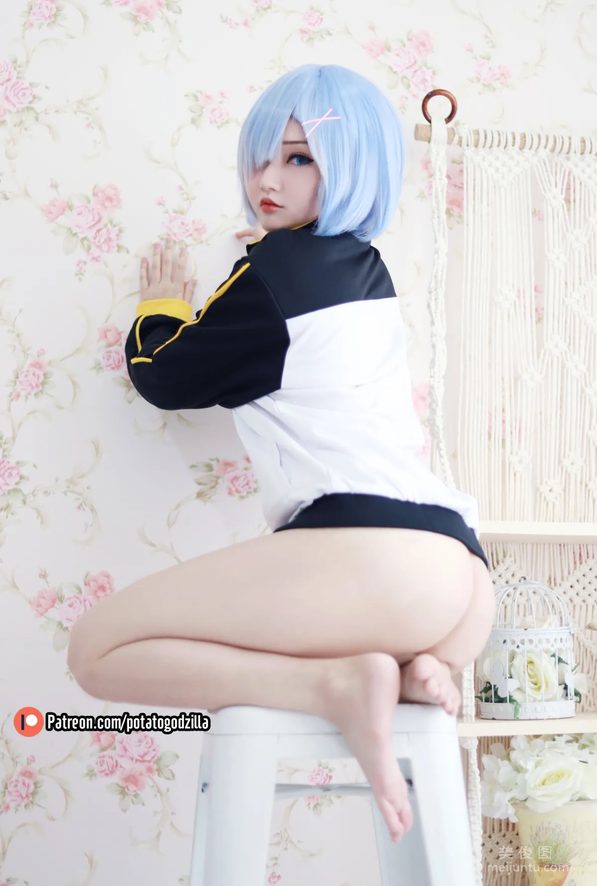 [网红COSER写真] 小姐姐Potato Godzilla - Rem In Subaru Jacket12