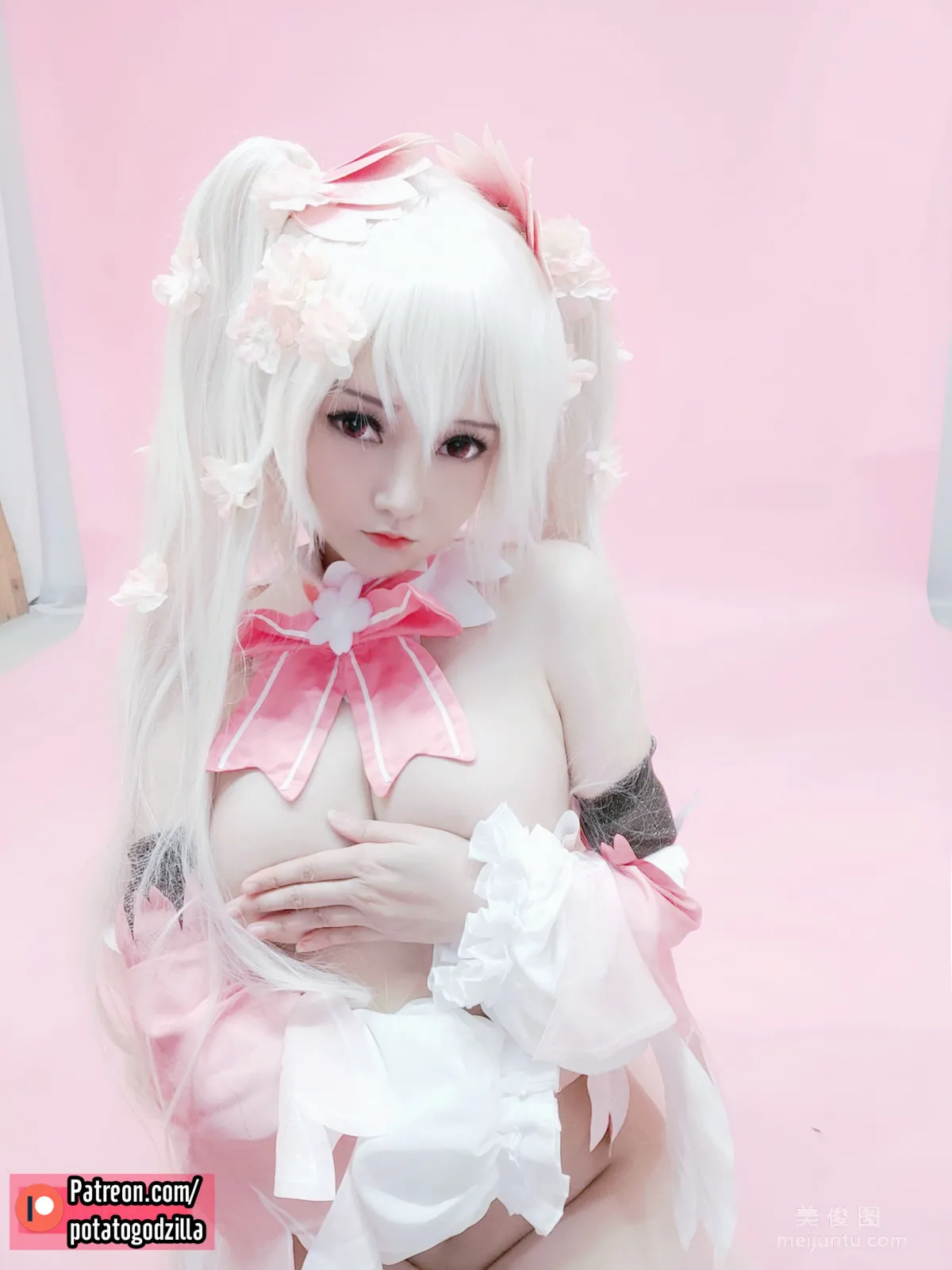 Coser小姐姐Potato Godzilla - Sakura Miku 套图43