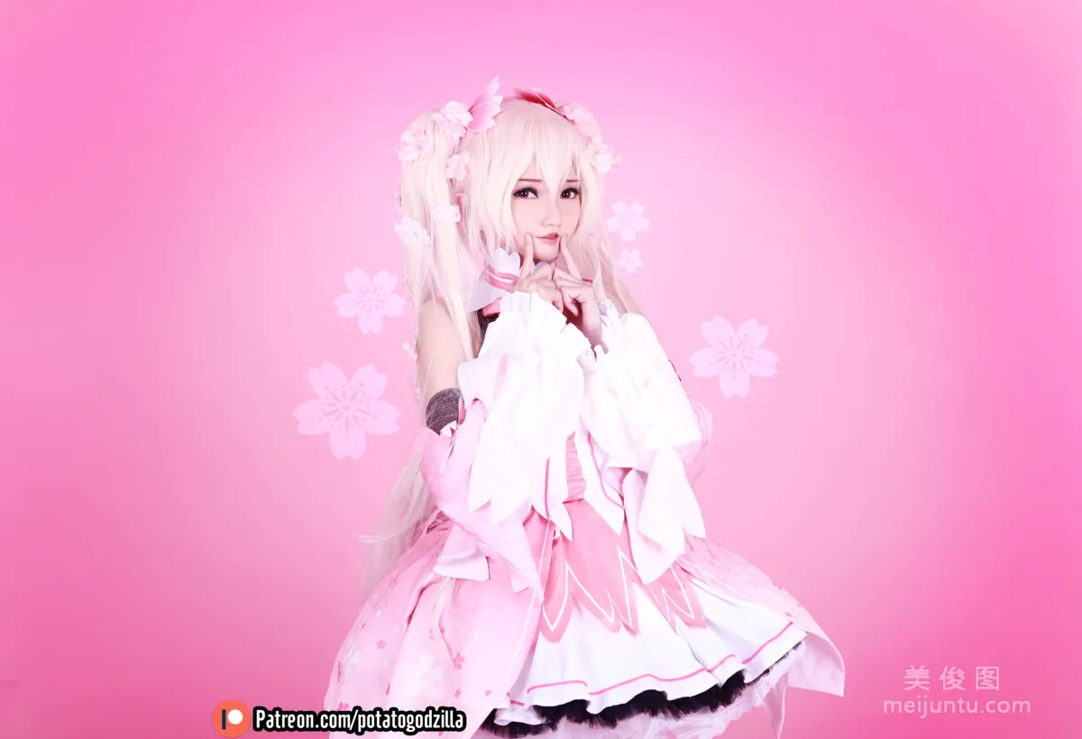 Coser小姐姐Potato Godzilla - Sakura Miku 套图11