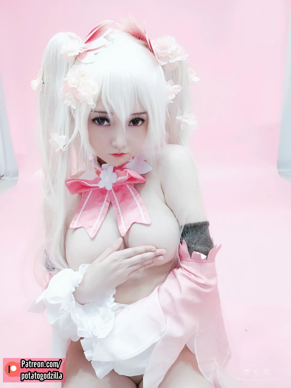 Coser小姐姐Potato Godzilla - Sakura Miku 套图41