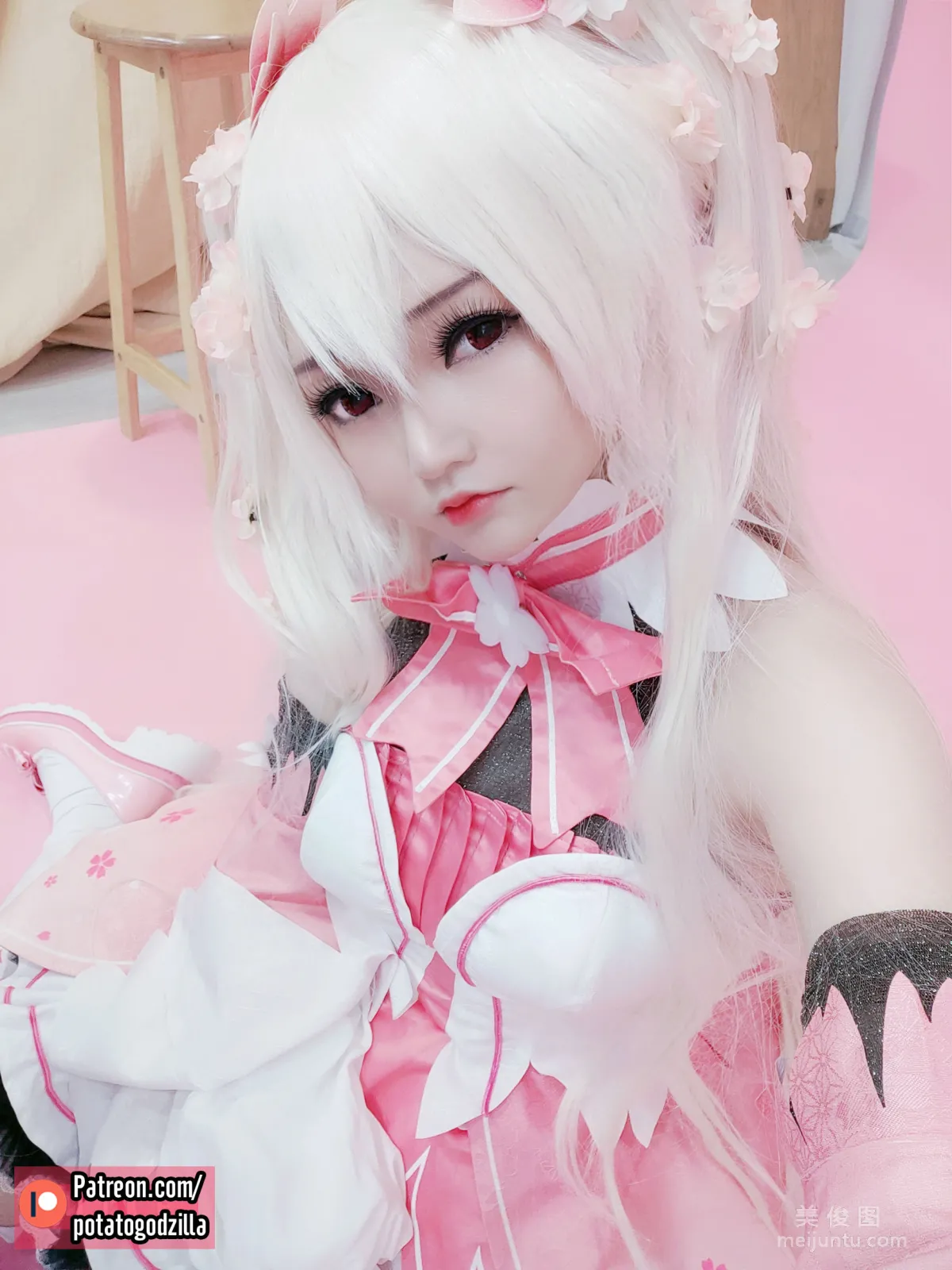 Coser小姐姐Potato Godzilla - Sakura Miku 套图37