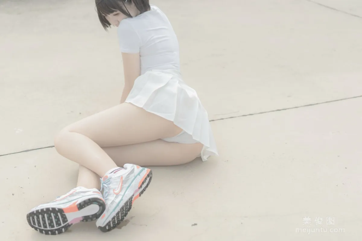 鬼马少女阿薰kaOri - 天台 套图35