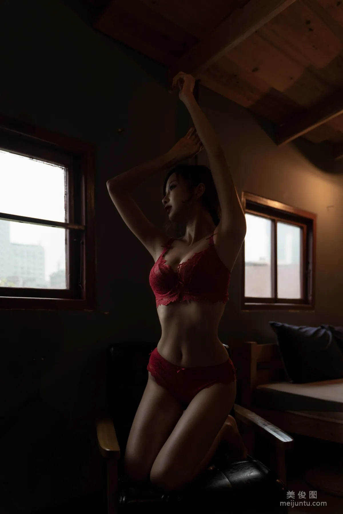 [网红COSER写真] Nicole小月 - 后窗 套图18