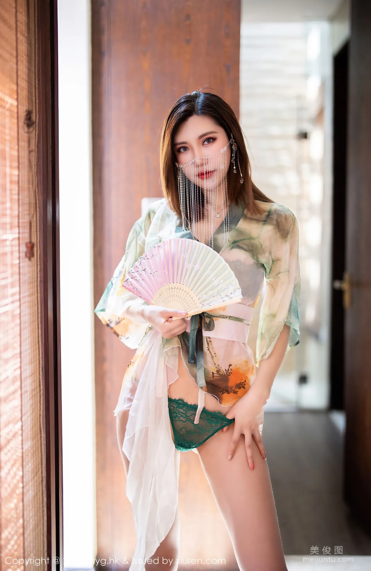 [美媛馆MyGirl] Vol.522 绮里嘉Carina - 室外泳池性感湿身39