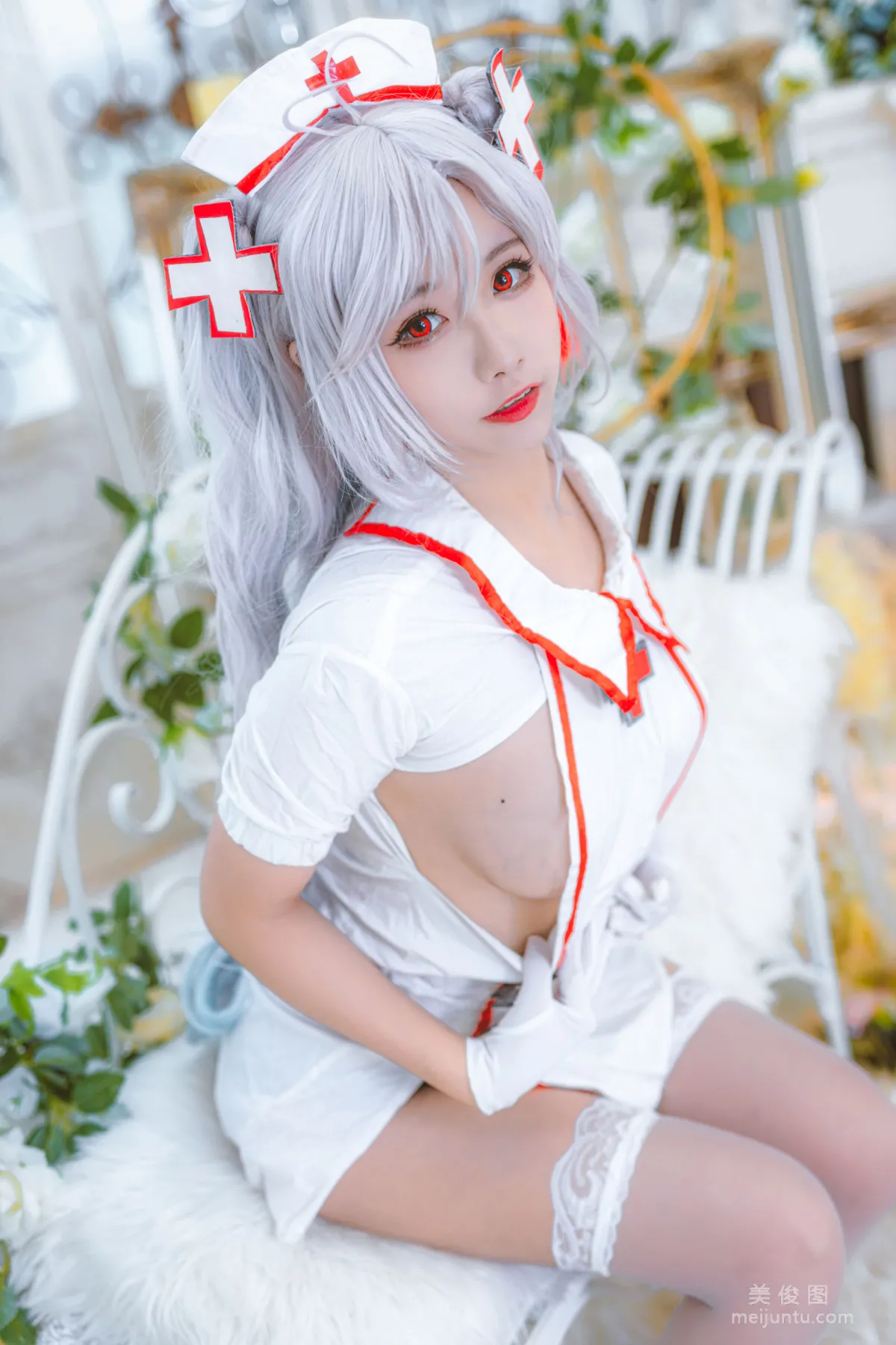 Momoko葵葵 - 欧根之护士 写真套图5